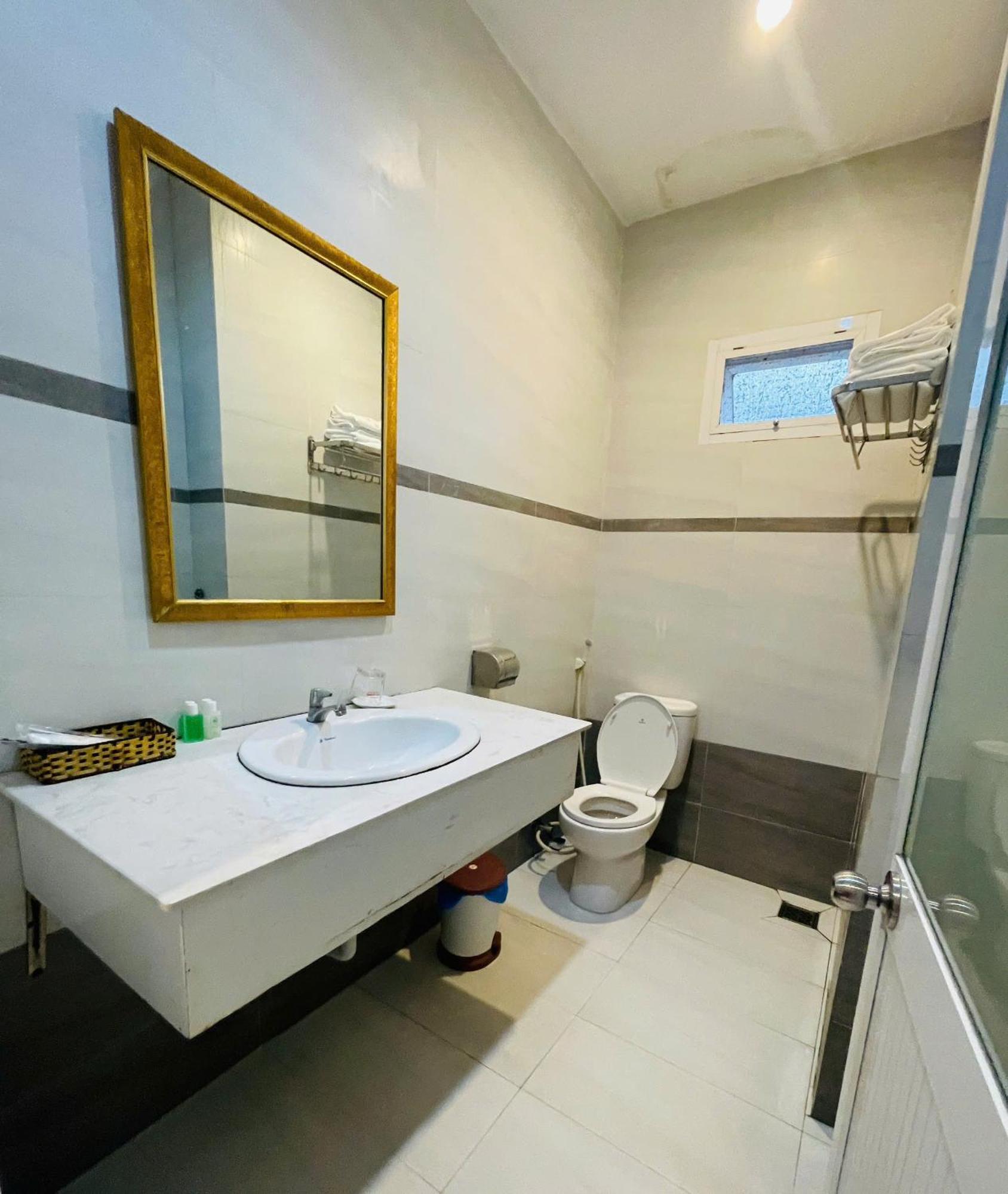 Mekong Hotel & Restaurant Ben Tre ภายนอก รูปภาพ
